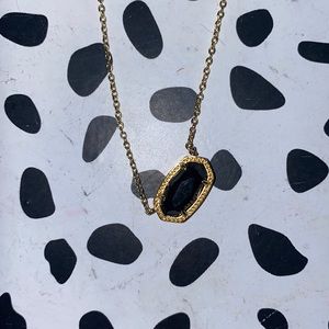 Kendra Scott necklace